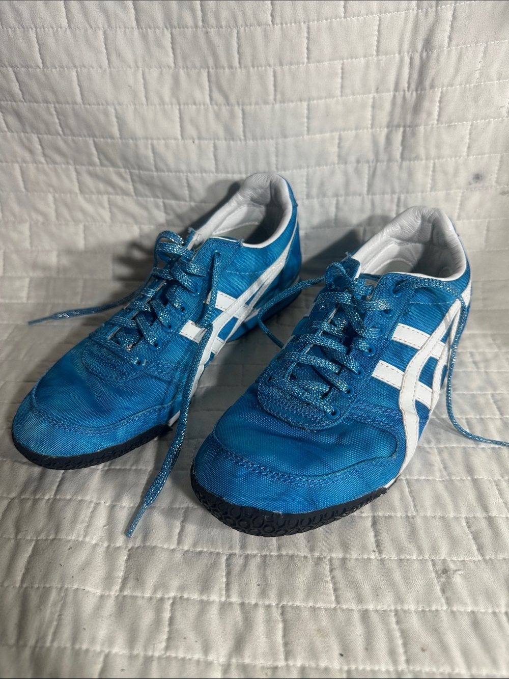 Onitsuka Tiger Ultimate 81 athletic sneakers